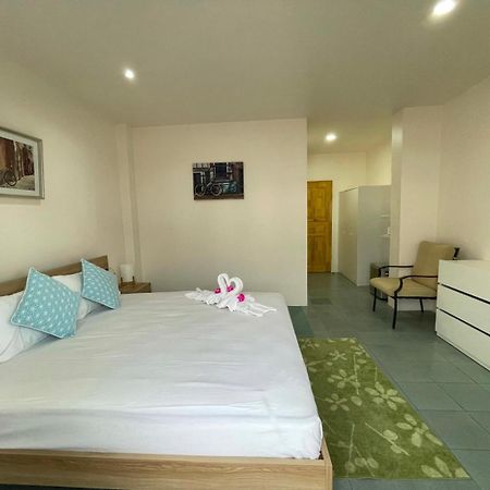 Inn Dulgence Patong Екстериор снимка