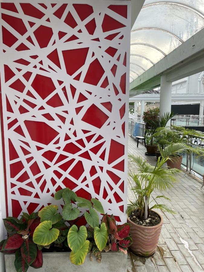 Inn Dulgence Patong Екстериор снимка