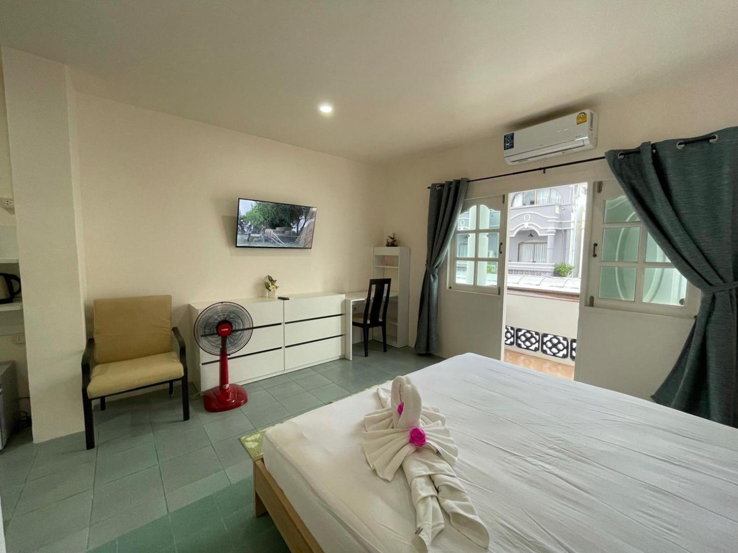 Inn Dulgence Patong Екстериор снимка
