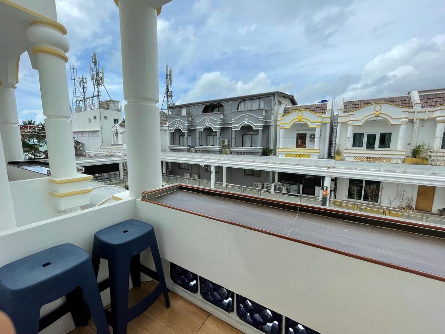 Inn Dulgence Patong Екстериор снимка