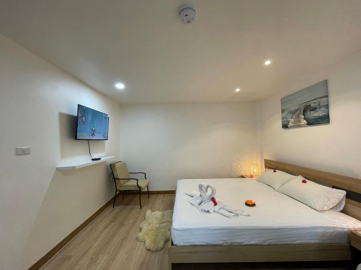 Inn Dulgence Patong Екстериор снимка
